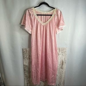 Vintage Improved Living pink & lace nightgown housecoat size large
